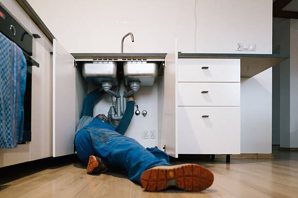 Professional Pipe Repair technician working in Evans, WA